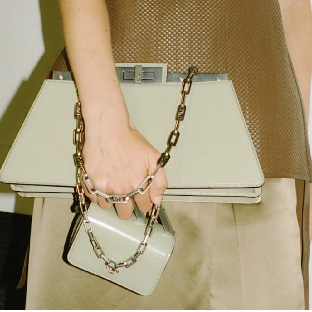 Fendi Peekaboo Cut - Picture 3 of 17